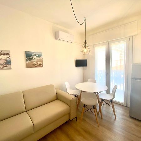 Maria Luisa - Piazza Mazzini - 30 Mt Dal Mare - Jesolo Apartment Exterior photo