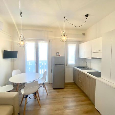 Maria Luisa - Piazza Mazzini - 30 Mt Dal Mare - Jesolo Apartment Exterior photo
